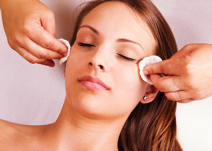 Rosto – Radiofrequência + Tratamento Facial