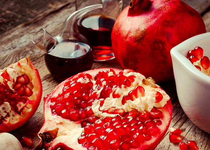 Ventre plano de essências de frutos vermelhos