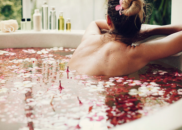 Banho de rosas + Massagem